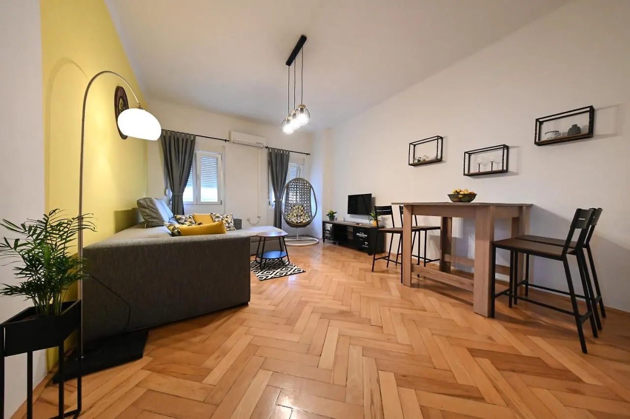 Zara Apartment