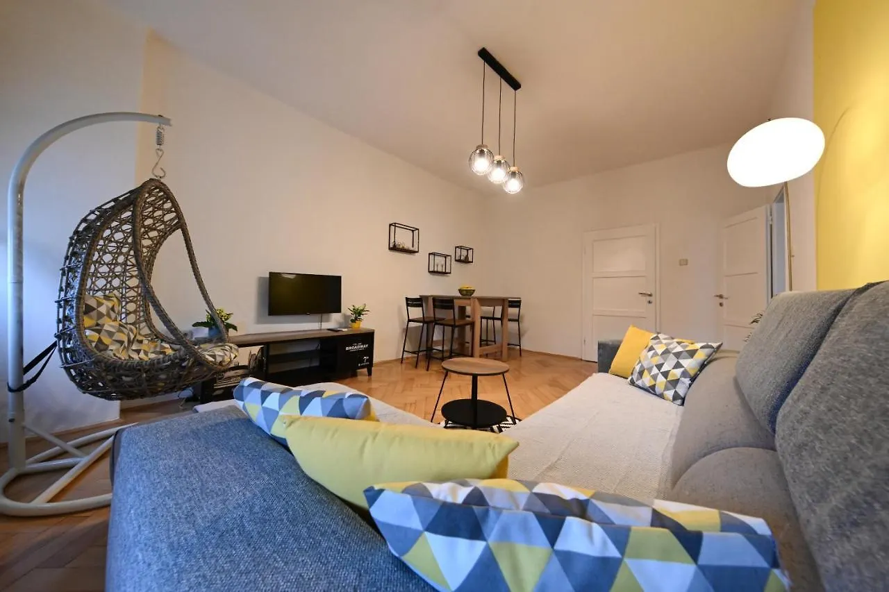 Zara Apartment